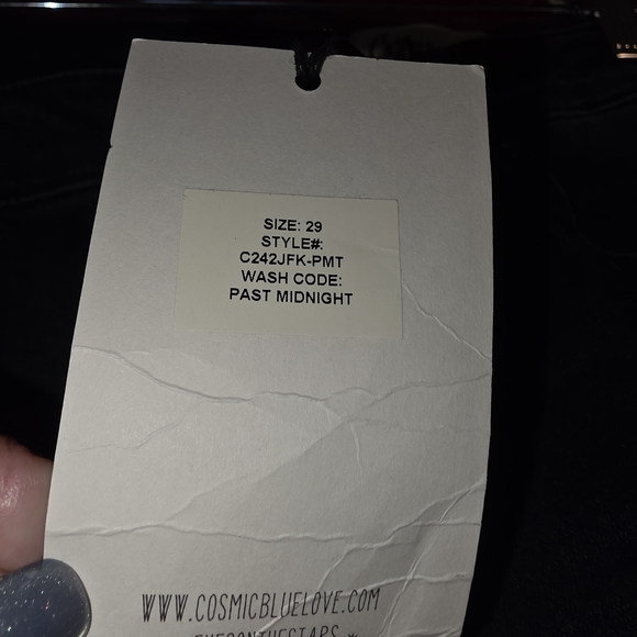 Women’s Dark Wash Skinny Jeans - Black - Picture 5 of 5